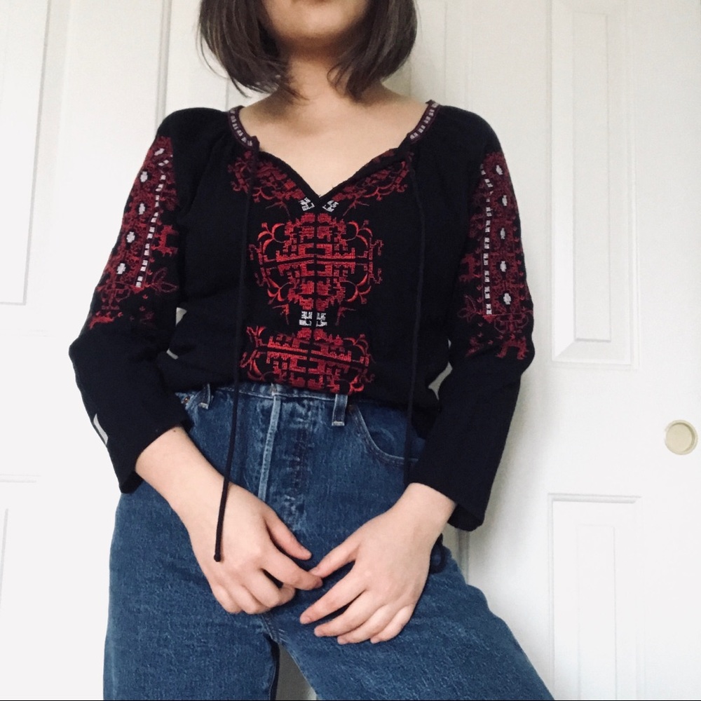 ✨Francesca’s cross stitch ribbon tie shirt✨